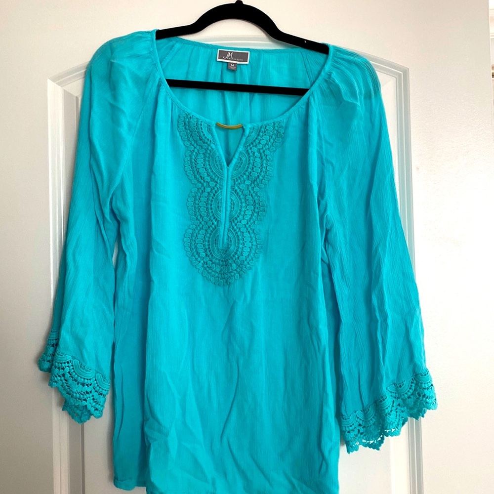 JM collection light blue tunic with design. Medium